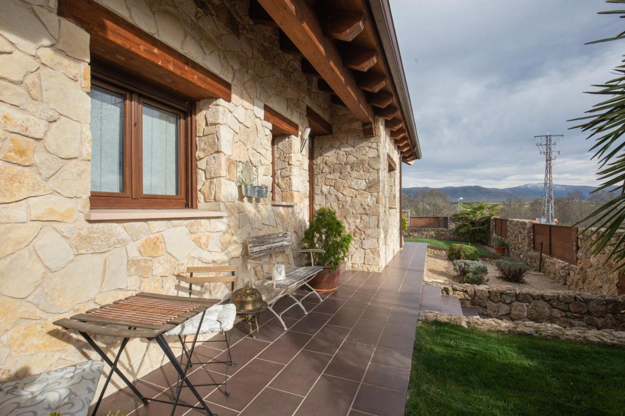 Casa Rural La Nava De Tizneros Екстериор снимка